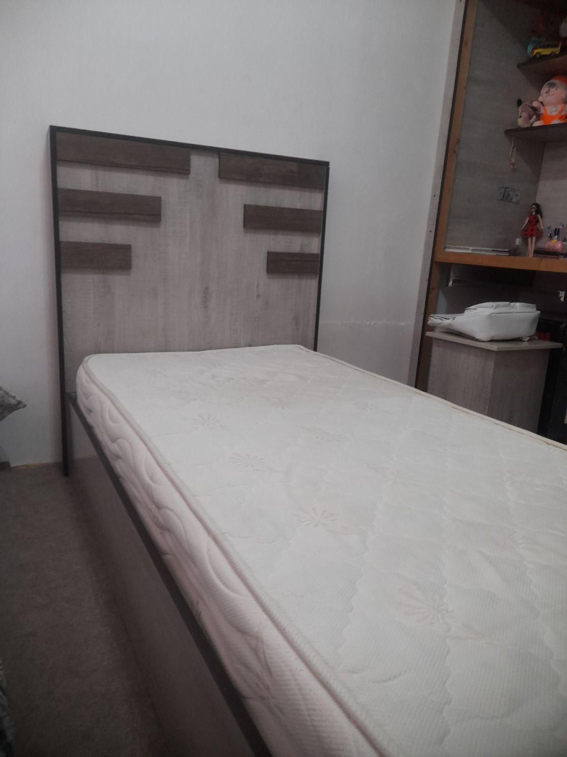 تخت تک نفره سفارشی ساخت|تشک تختخواب|رشت, جانبازان|دیوار