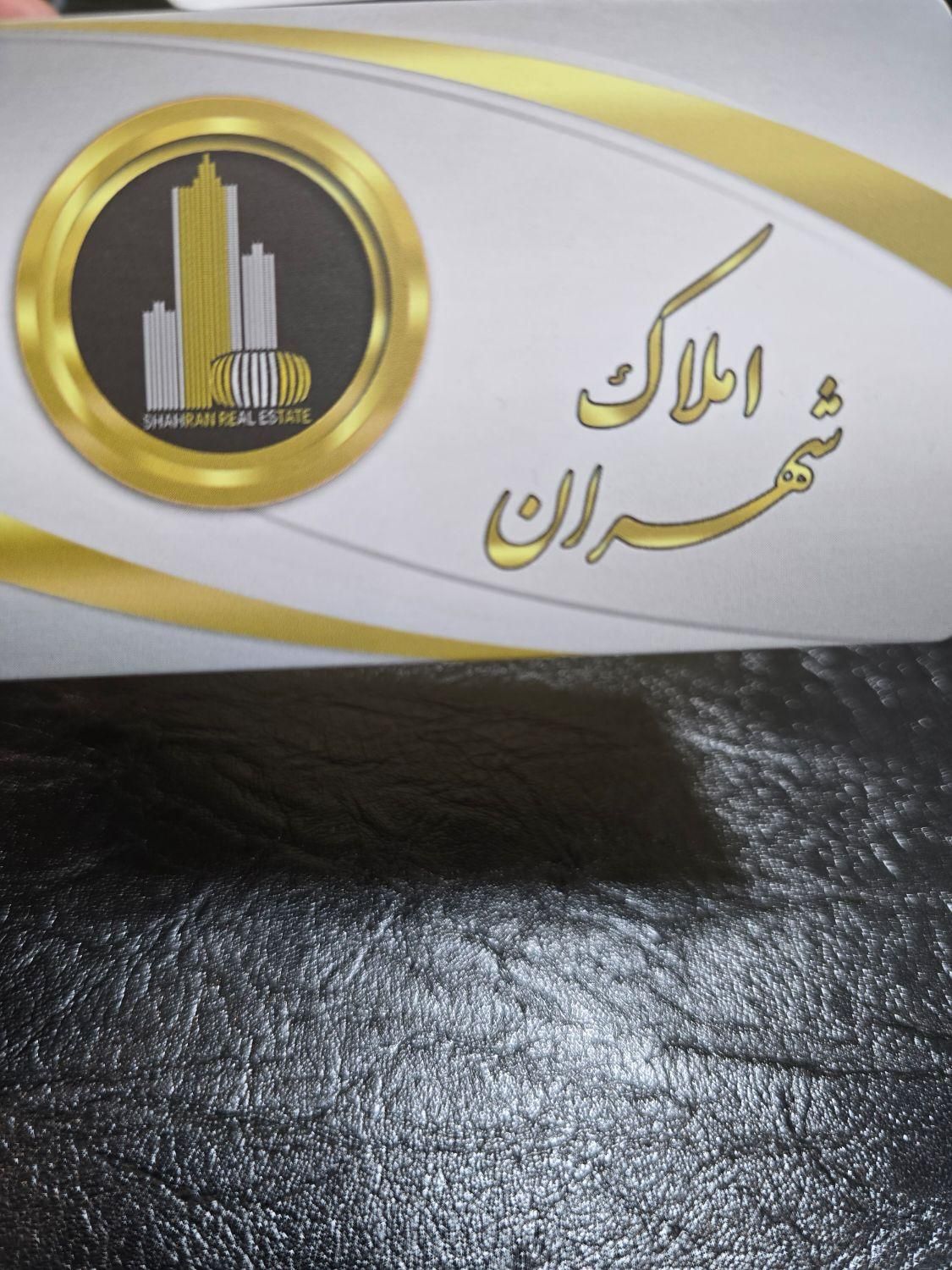اجاره مغازه ۱۷ متری در B۴|اجارهٔ مغازه و غرفه|فولادشهر, B4|دیوار