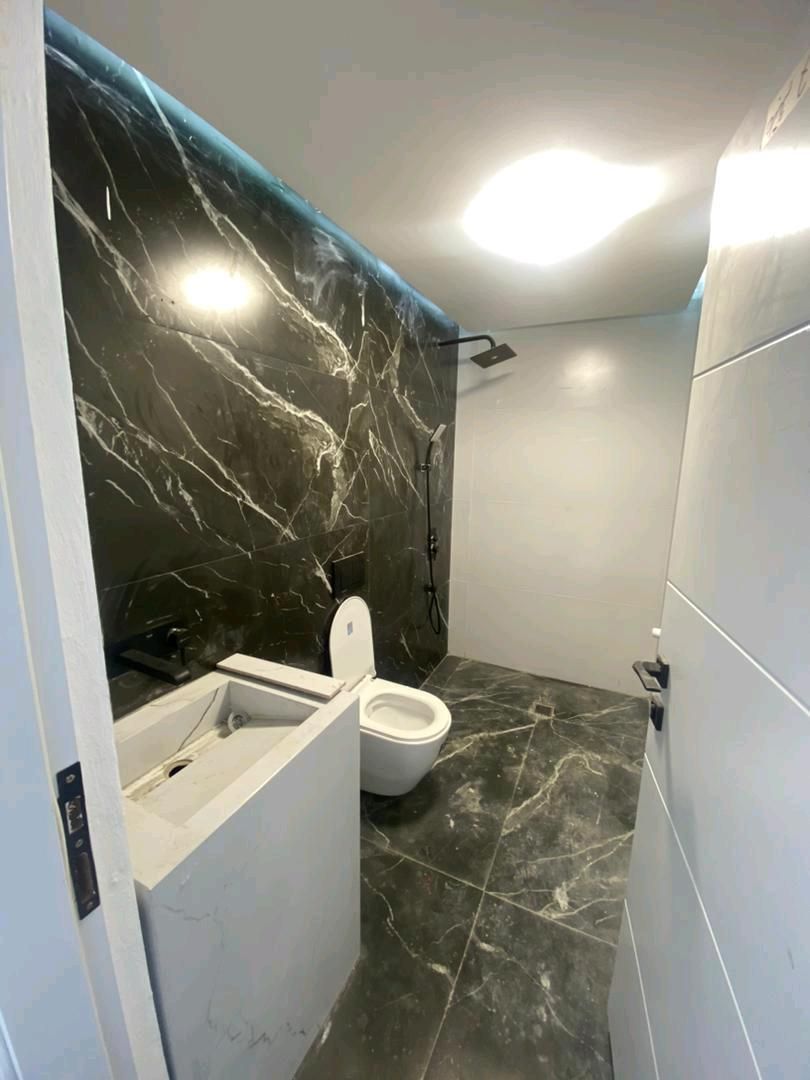 اپارتمان ۲۶۰ متری تک واحدی ۳ خوابه(امینی)|اجارهٔ آپارتمان|نور, |دیوار