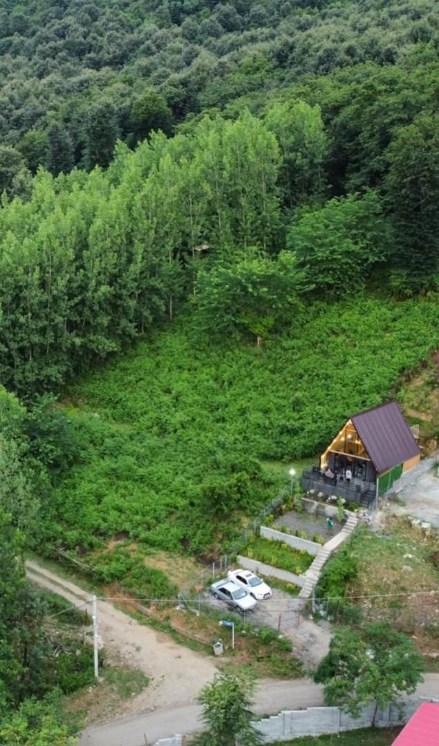 اجاره کلبه سویسی شیک دو خوابه با ویو جنگل در ماسال|اجارهٔ کوتاه‌مدت ویلا و باغ|رشت, منظریه|دیوار