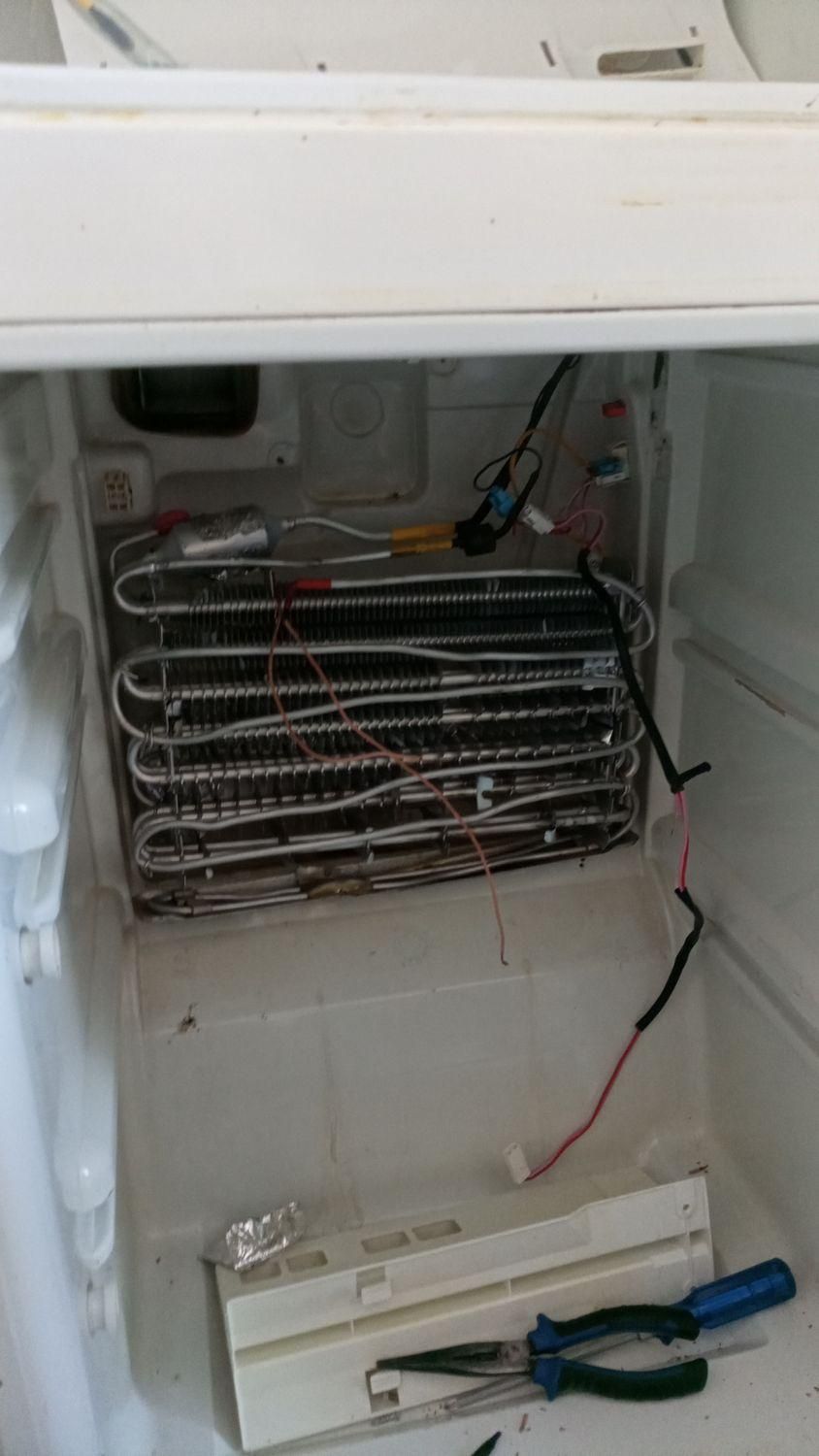 نصب و تعمیر انواع اسپیلت ویخچال|خدمات پیشه و مهارت|زابل, |دیوار