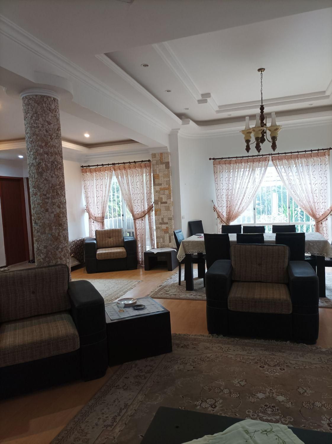 اجاره روزانه/هفتگی/ماهانه ویلا ۹۰۰ متری|اجارهٔ کوتاه‌مدت ویلا و باغ|سلمان‌شهر, |دیوار