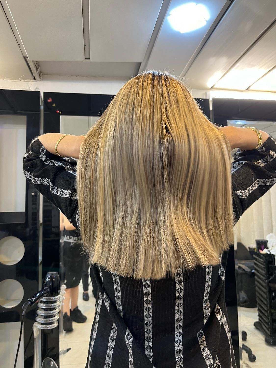 رنگ و لایت یک میلیون هزینه مواد|خدمات آرایشگری و زیبایی|تهران, اکباتان|دیوار