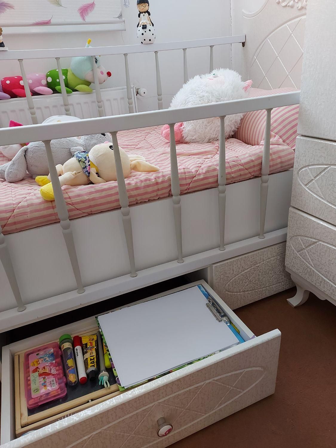 فروش سرویس تخت و کمد کودک کم کار کرد|تخت و سرویس خواب|اردبیل, |دیوار