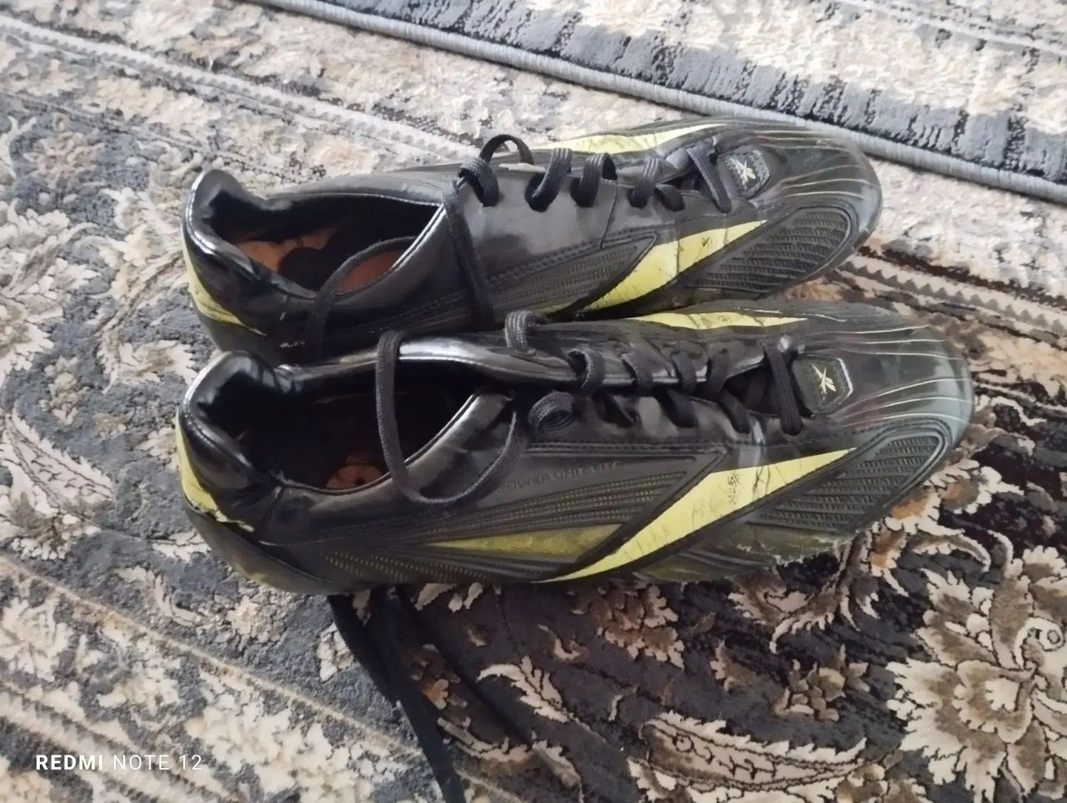 کفش فوتبال Reebok اصل سایز ۴۱|تجهیزات ورزشی|تهران, دولتخواه شمالی|دیوار