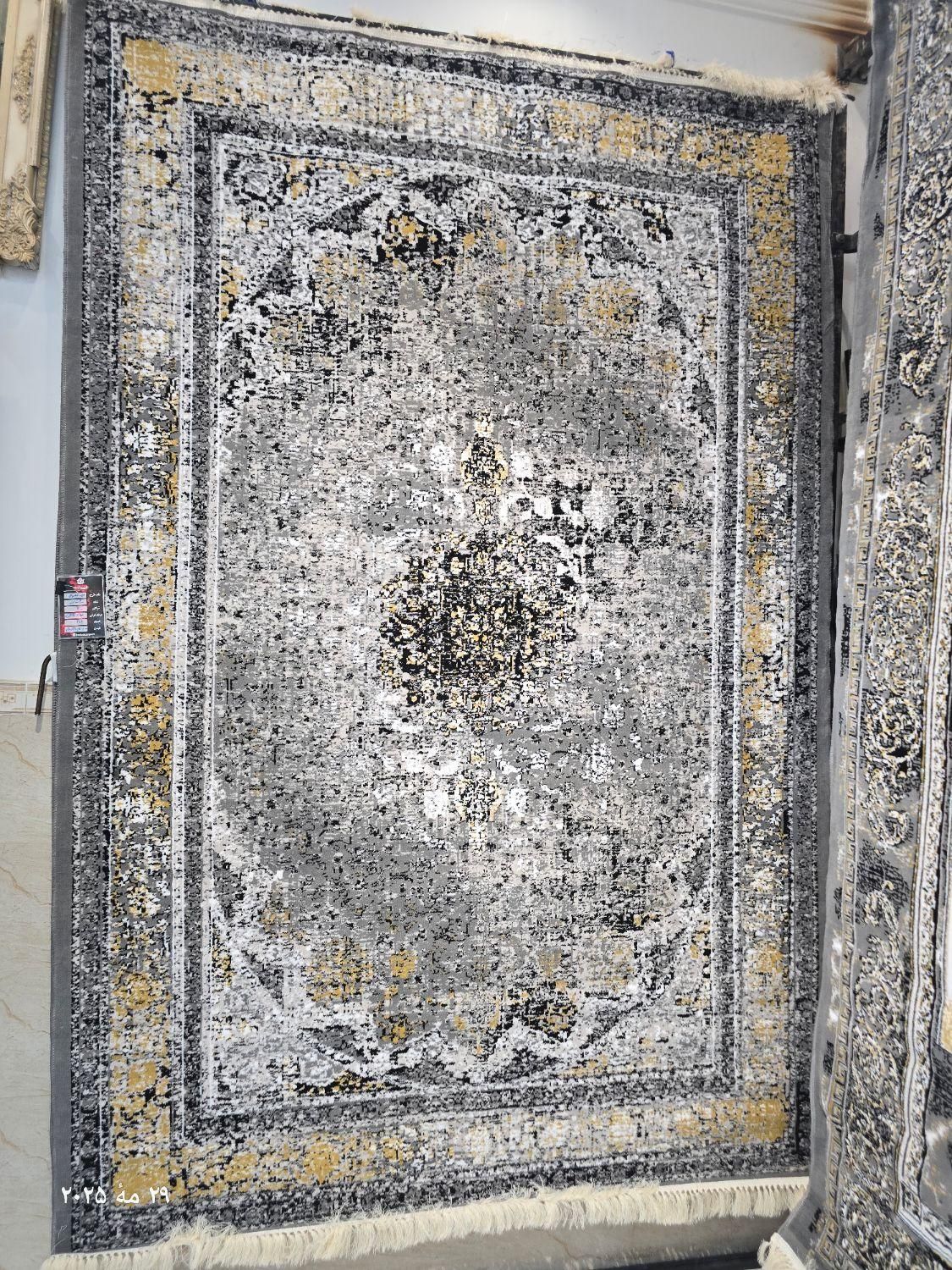 فرش طرح ۷۰۰شانه اقتصادی درارومیه|فرش|نقده, |دیوار