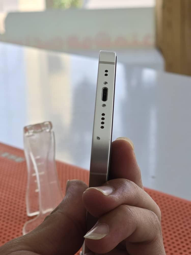 اپل iPhone 13 mini با حافظهٔ ۲۵۶ گیگابایت|موبایل|زرند, |دیوار