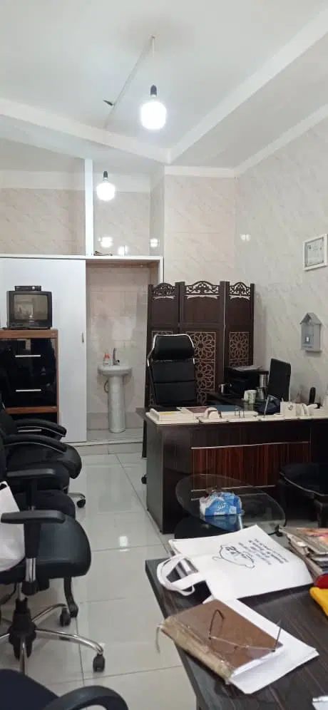 مغازه 22متری سعدی نوسازی مدارس خیابان بنفشه|اجارهٔ مغازه و غرفه|رشت, حسین آباد|دیوار