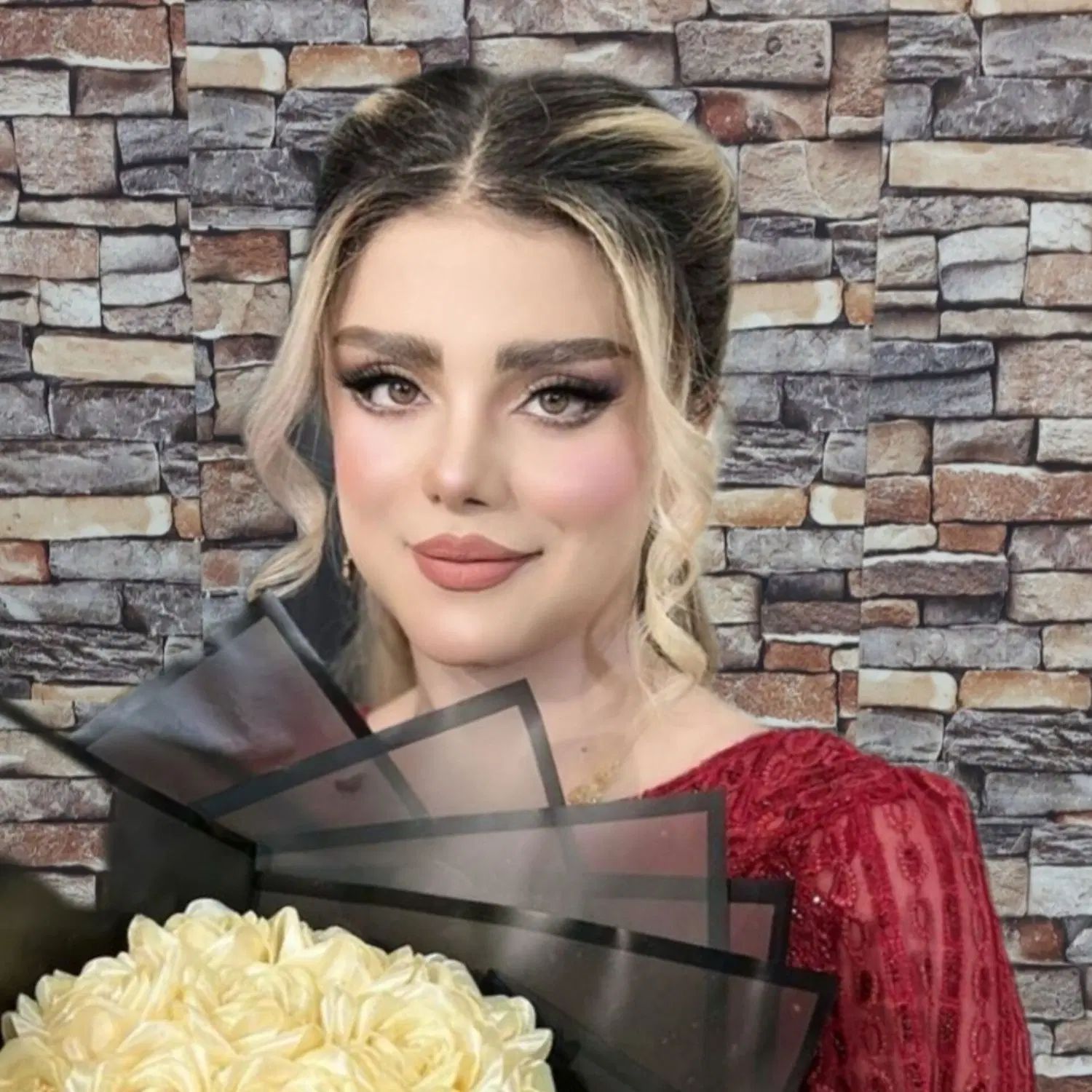 زیبایی عروس مهتاب ۱۷سال سابقه کاردر مشهد و تهران|خدمات آرایشگری و زیبایی|زابل, |دیوار
