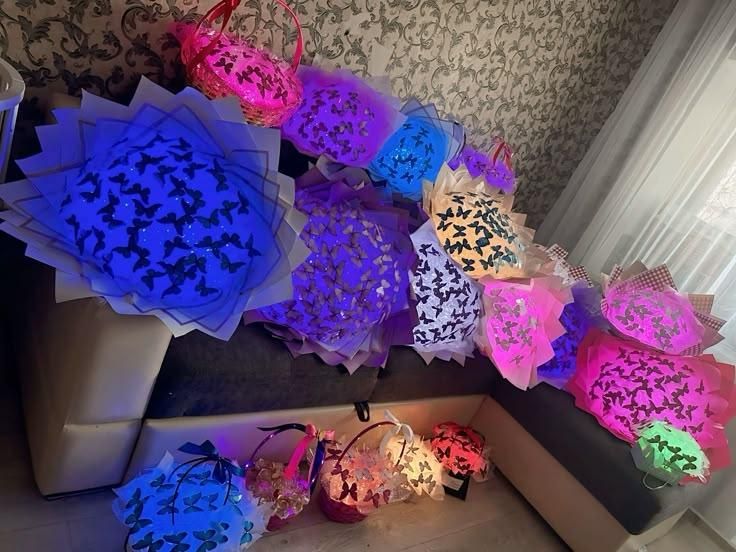 دسته گل پروانه ای، رز روبانی، هدیه ای ماندگار|گل مصنوعی|بوشهر, |دیوار