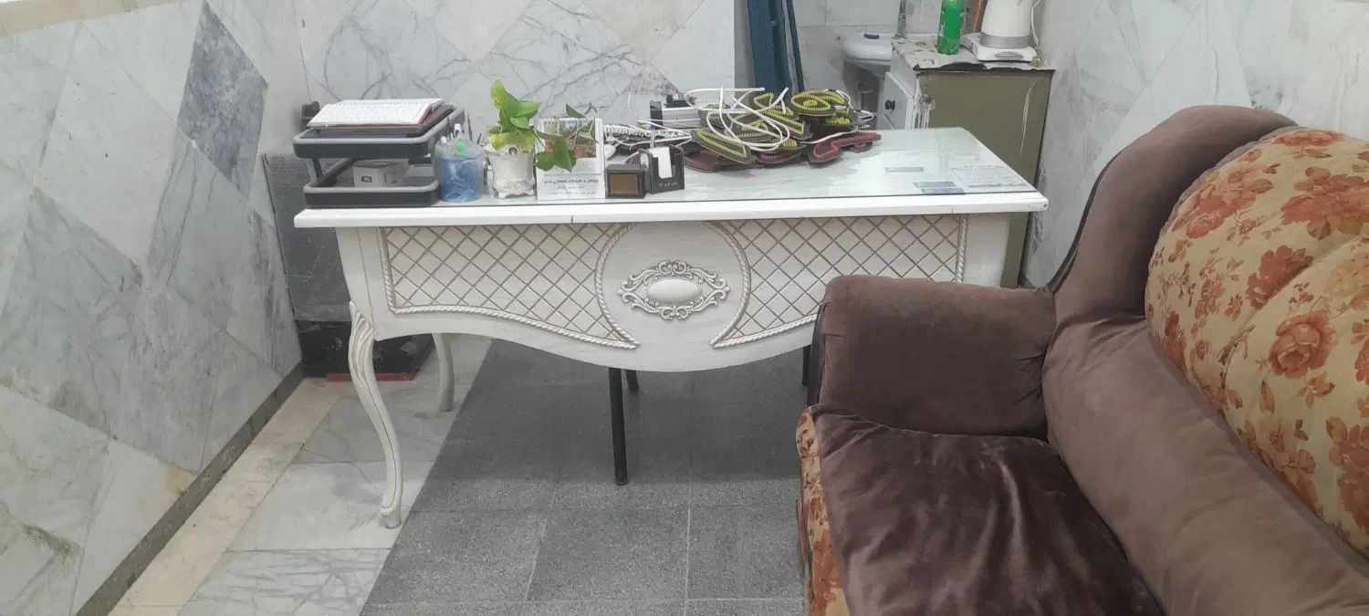 میز|دفتر کار|مشهد, توس (بلوار توس)|دیوار