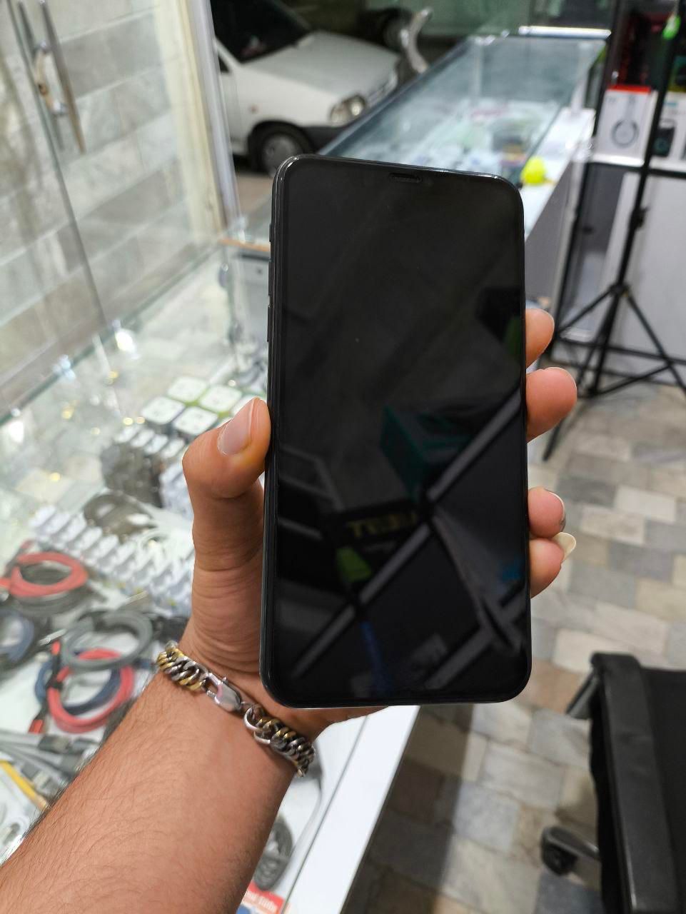 اپل iPhone 11 Pro Max با حافظهٔ ۲۵۶ گیگابایت|موبایل|تهران, قیام‌دشت|دیوار
