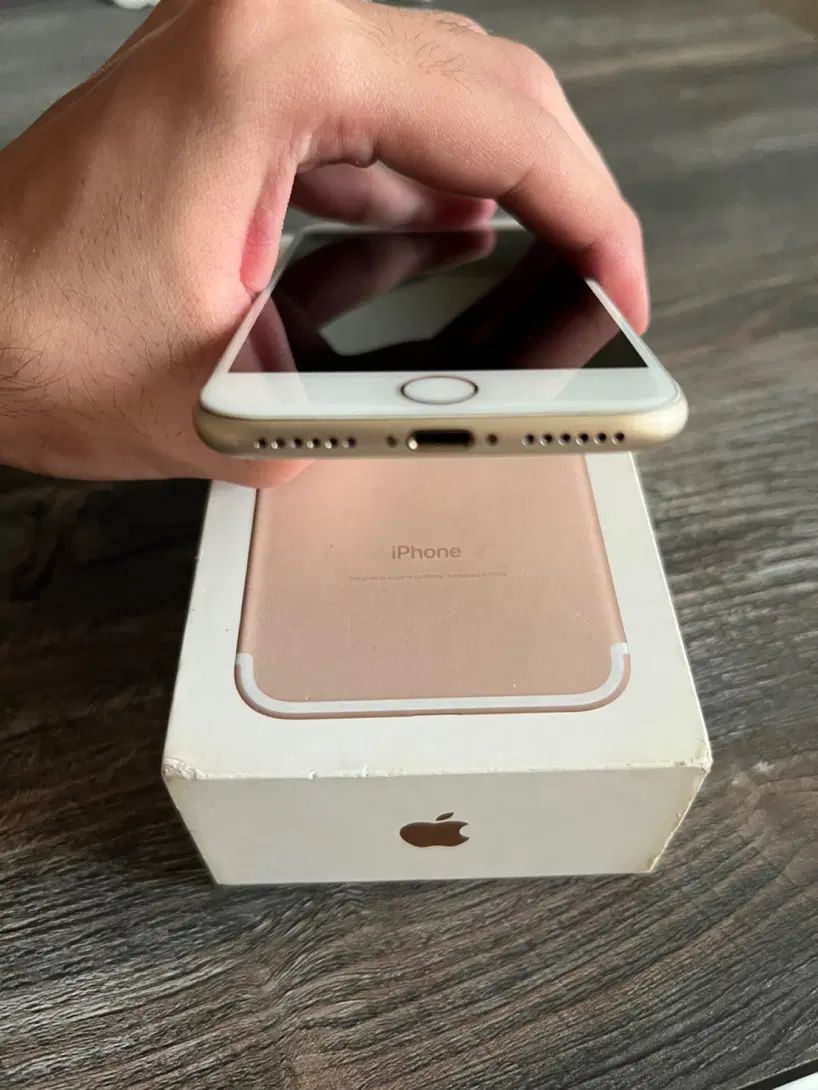 گوشی (iPhone 7)|موبایل|تهران, دریان‌نو|دیوار