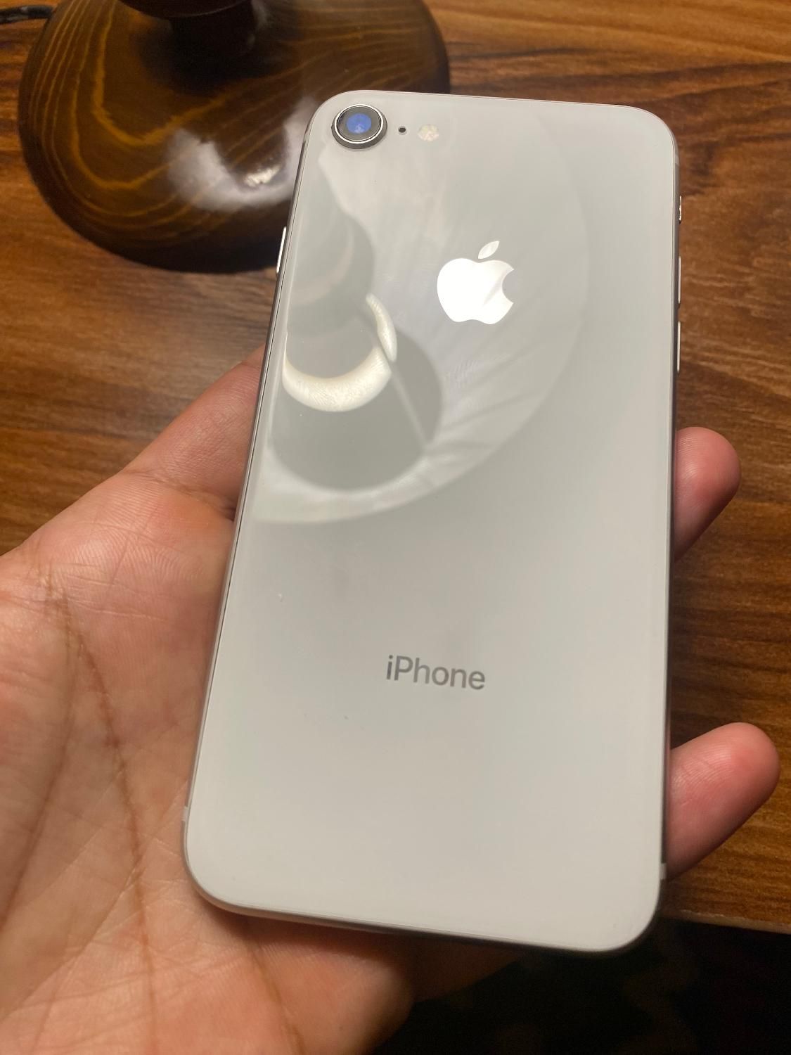 ایفون ۸ (iphone 8)|موبایل|رشت, لاکانی|دیوار