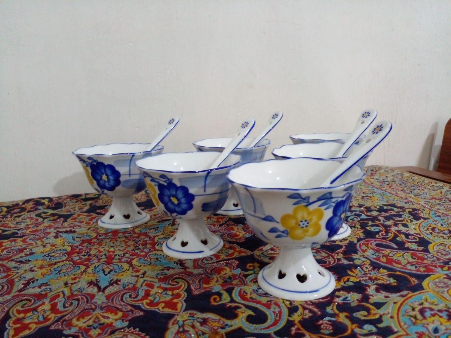 بستنی خوری گل پنبه ای|ظروف سرو و پذیرایی|رشت, آب آسیاب|دیوار