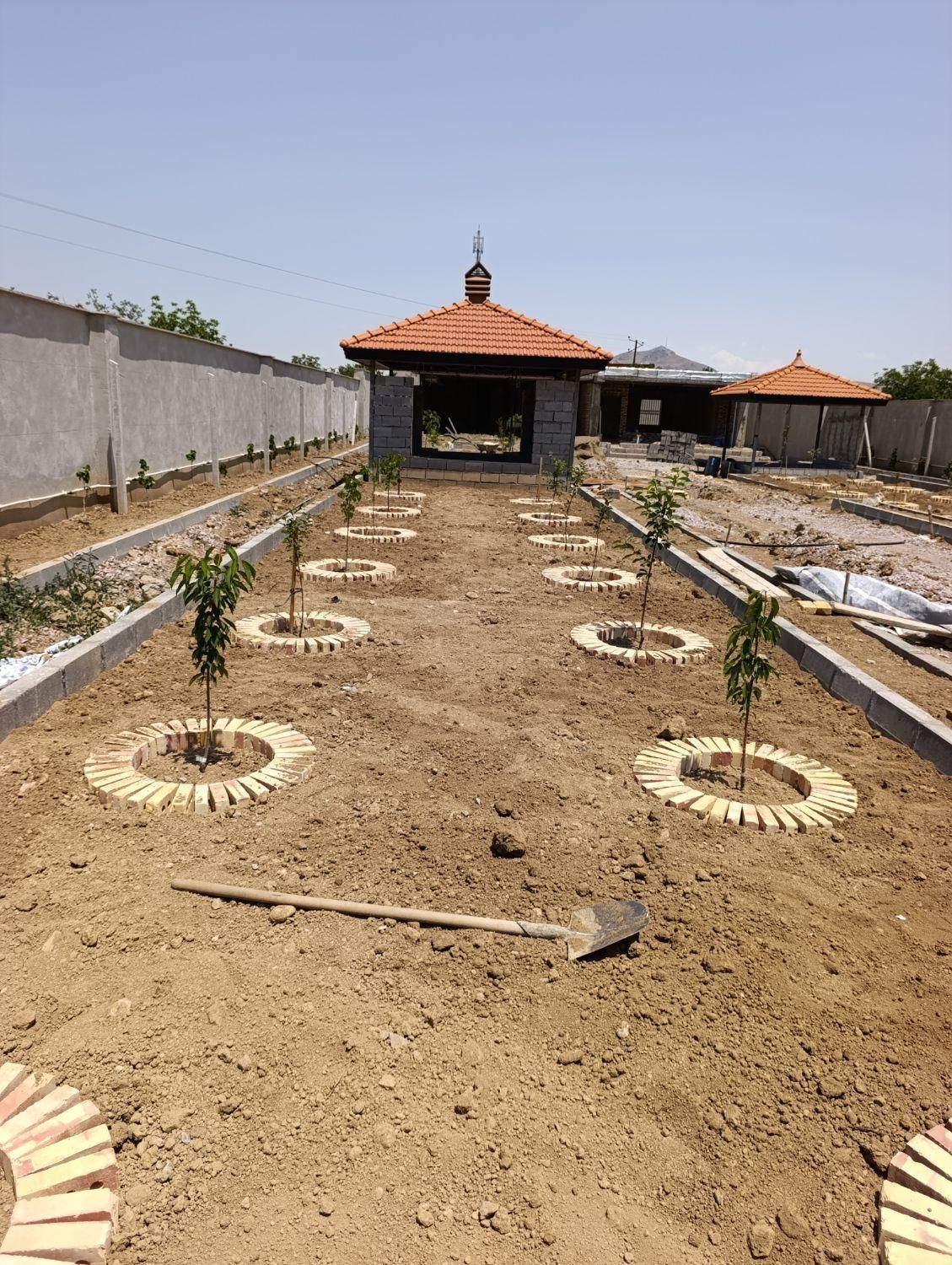 چمن کاری گل کاری حرص کار|خدمات باغبانی و درختکاری|ارومیه, |دیوار