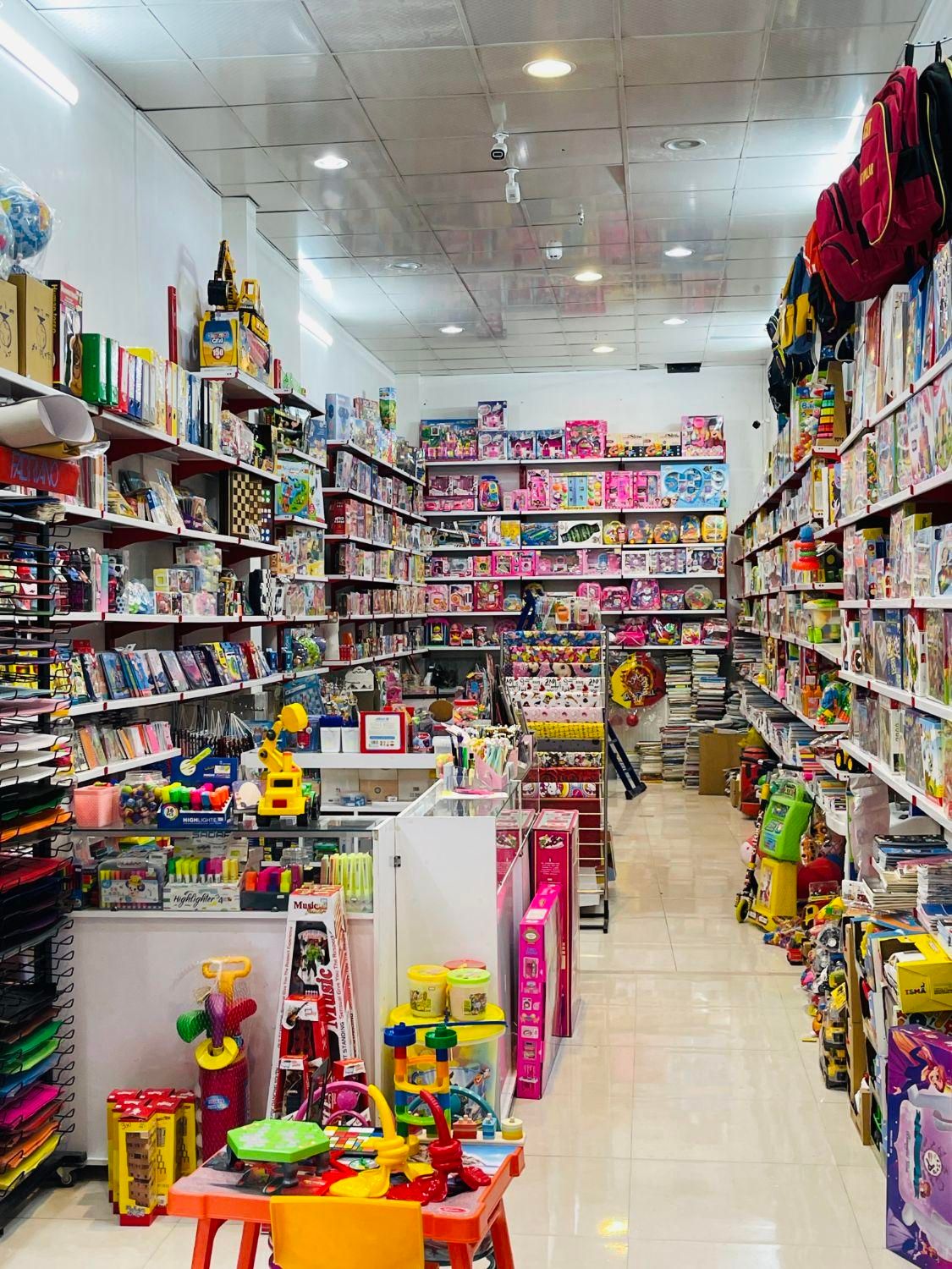 مشاور فروش و صندوقدار برای مجموعه کودکان خلاق|استخدام خدمات فروشگاه و رستوران|مشهد, فارغ التحصیلان|دیوار