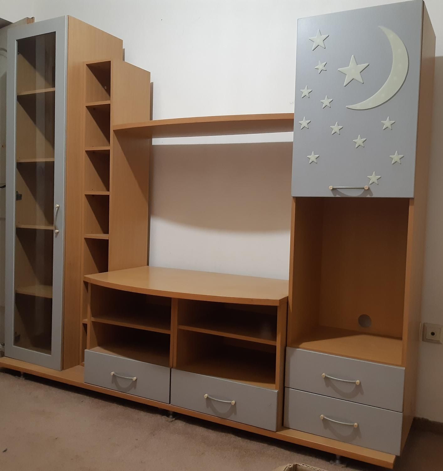 کتابخانه کودک و نوجوان|کتابخانه، شلف، قفسه‌های دیواری|تهران, تهران‌نو|دیوار