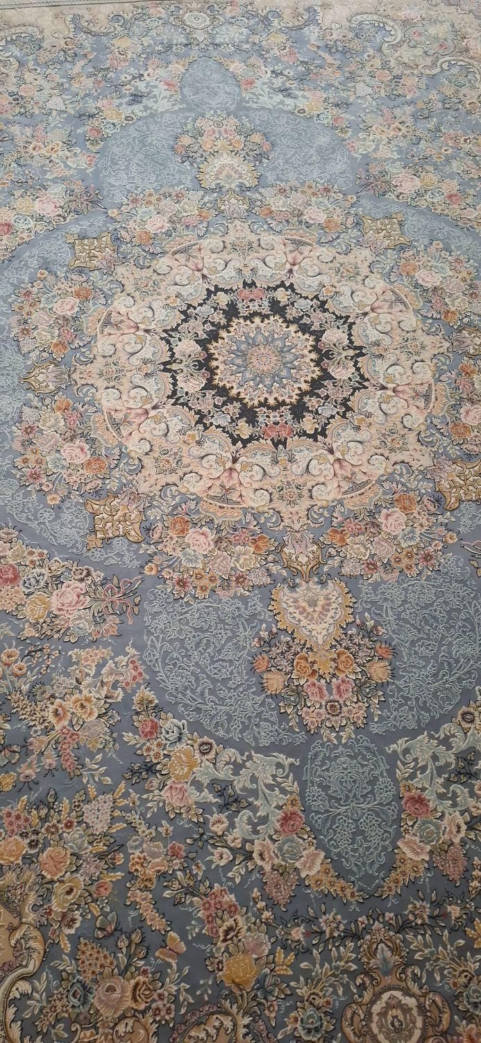سلام یک جفت فرش آبی نقره‌ای ۱۲متری|فرش|اصفهان, جنیران (لادان)|دیوار