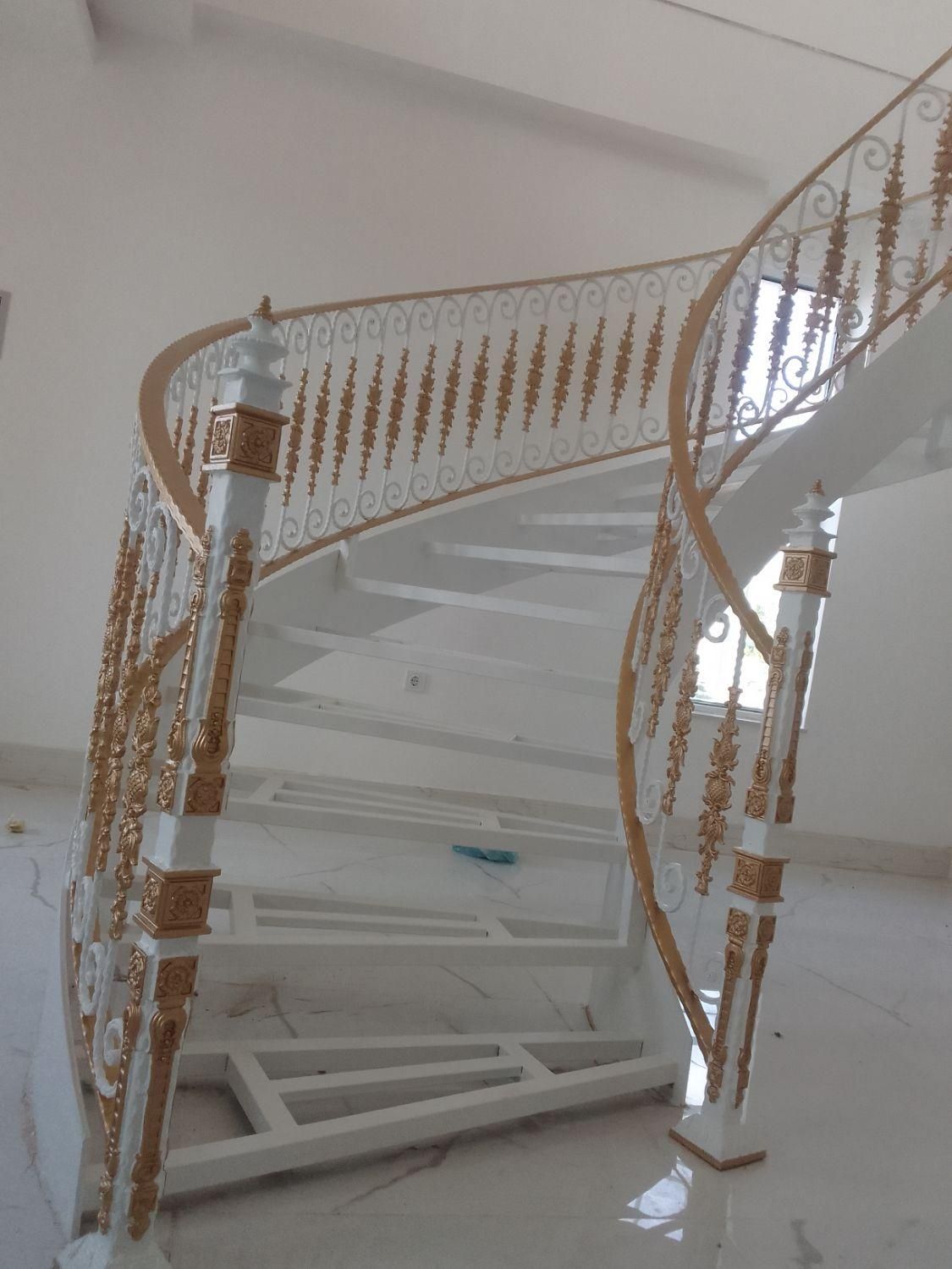 رنگ آمیزی ساختمان دیوار درب پنجره کناف وغیره|خدمات پیشه و مهارت|جیرفت, |دیوار