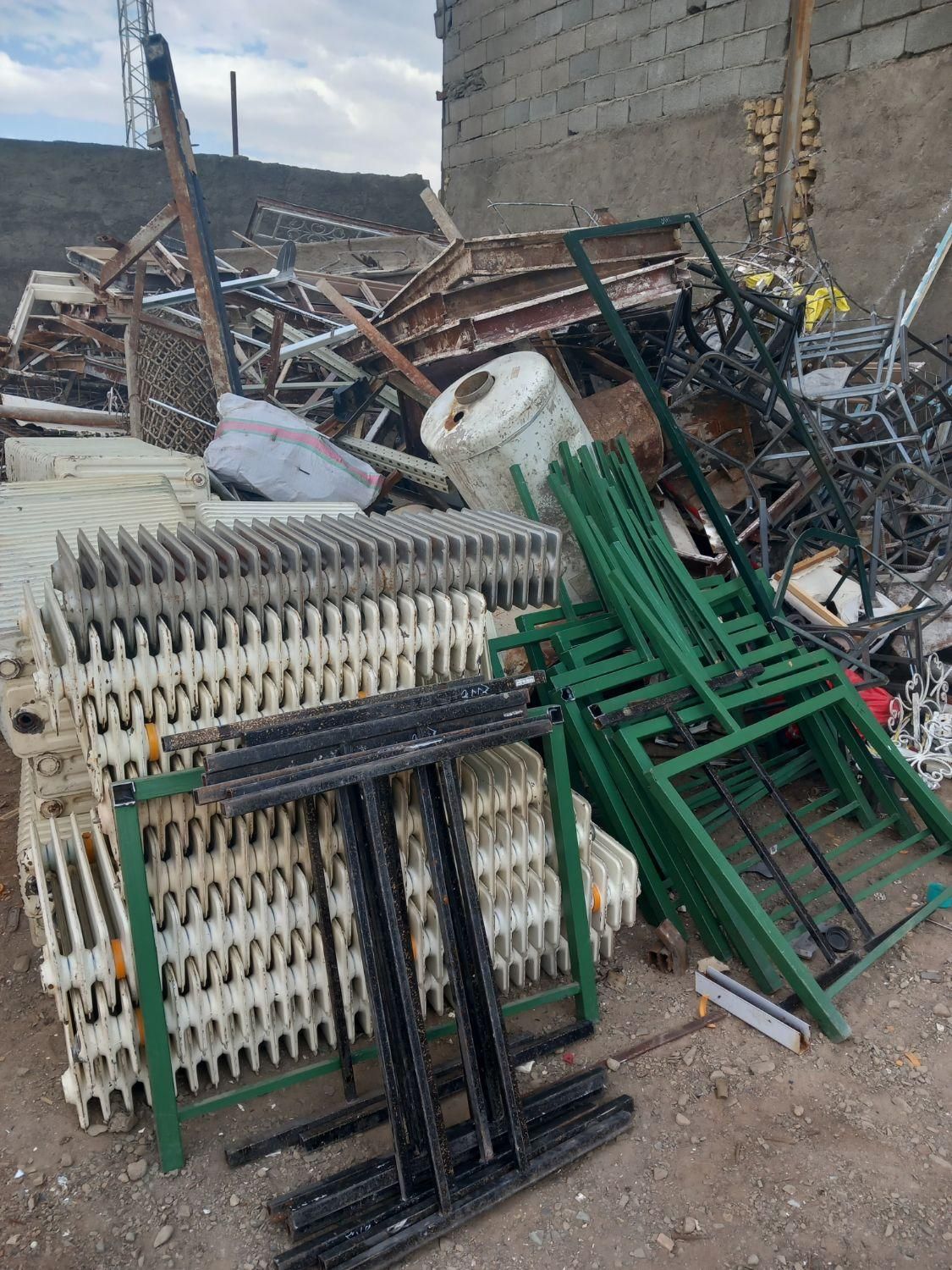 خرید ضایعات سراسرمشهد آهن آلمینیوم مس برنج شوفاژ|عمدهفروشی|مشهد, وکیلآباد|دیوار