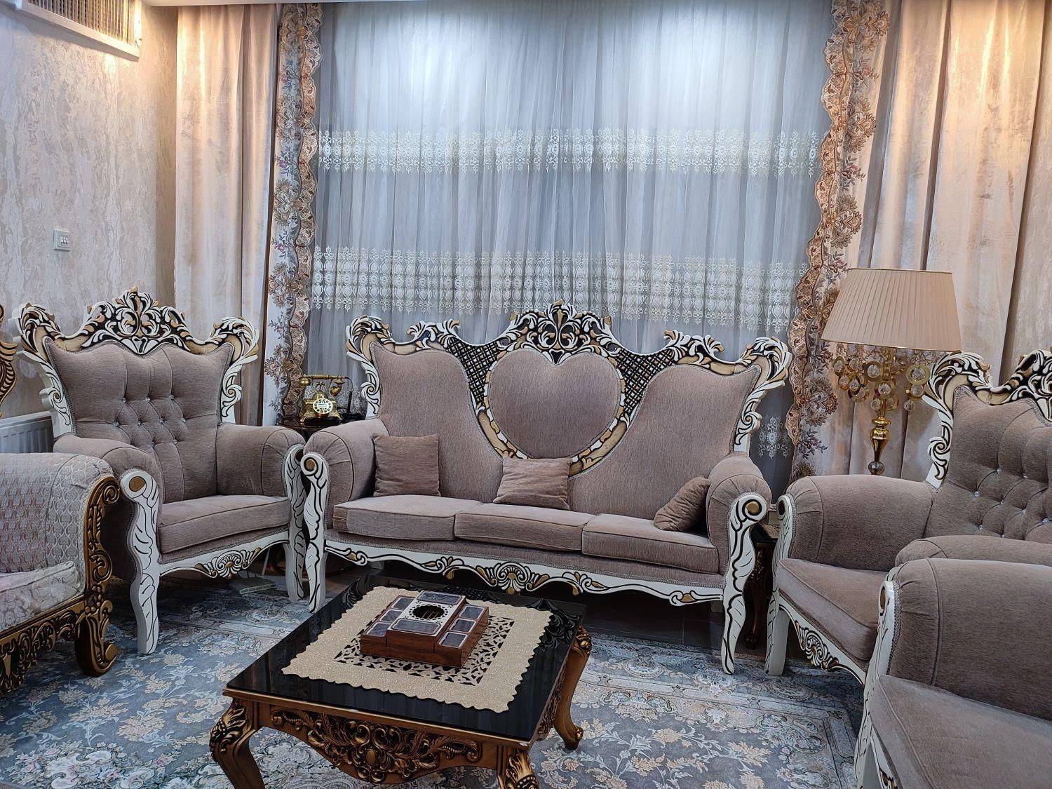 مبل سلطنتی ۷ نفره|مبلمان خانگی و میز عسلی|پرند, |دیوار