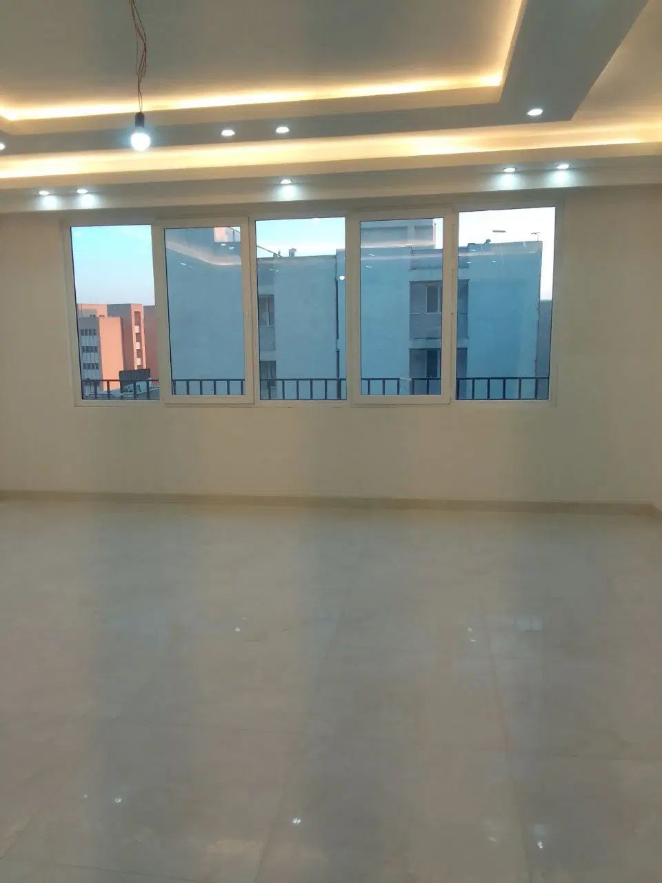 ۱۲۴ متر     نوساز      باغستان غربی|اجارهٔ آپارتمان|کرج, شهرک بیدارچشمه|دیوار