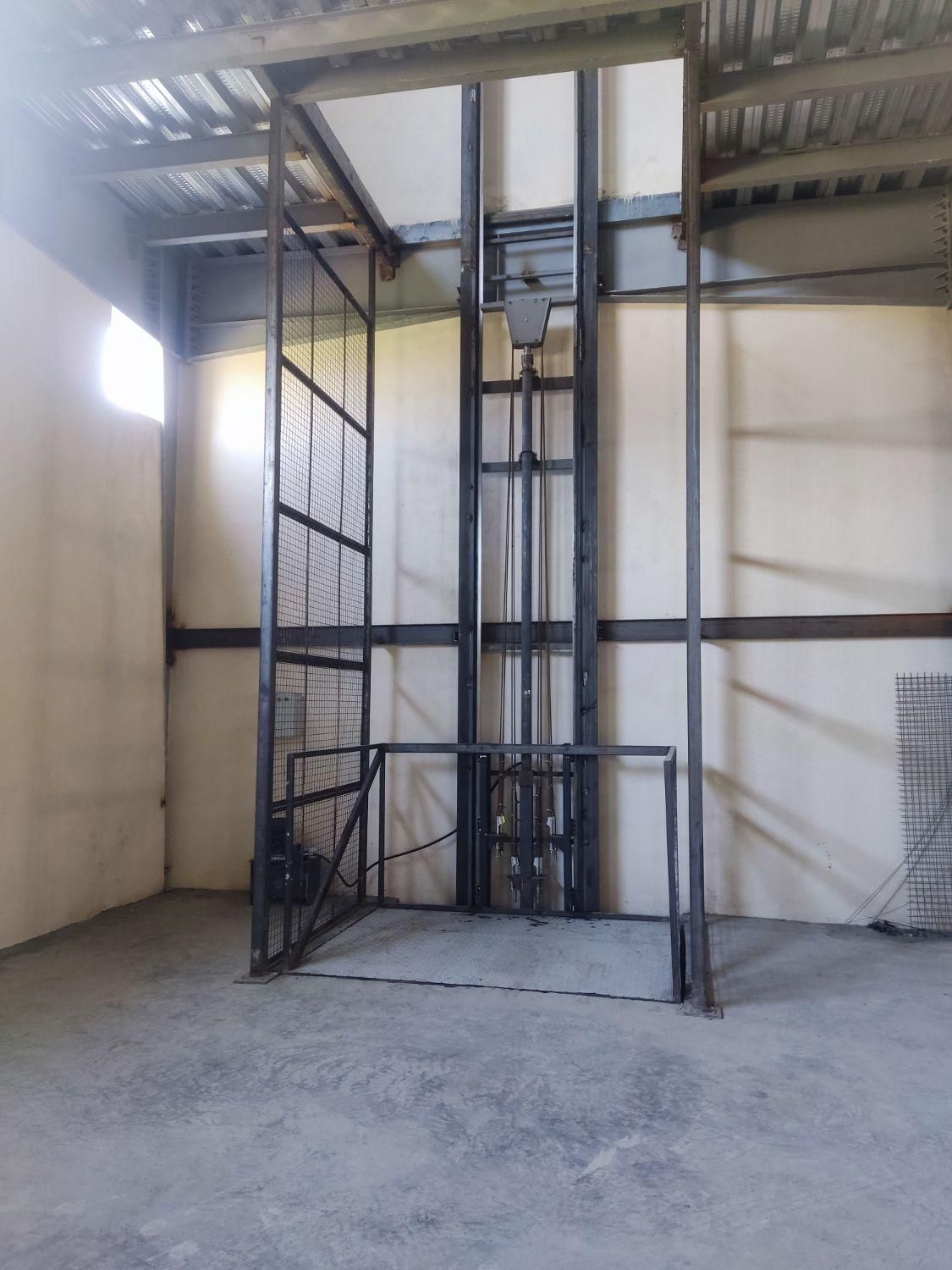 نصب و اجرای بالابر و آسانسور هیدرولیک|خدمات پیشه و مهارت|سنندج, |دیوار