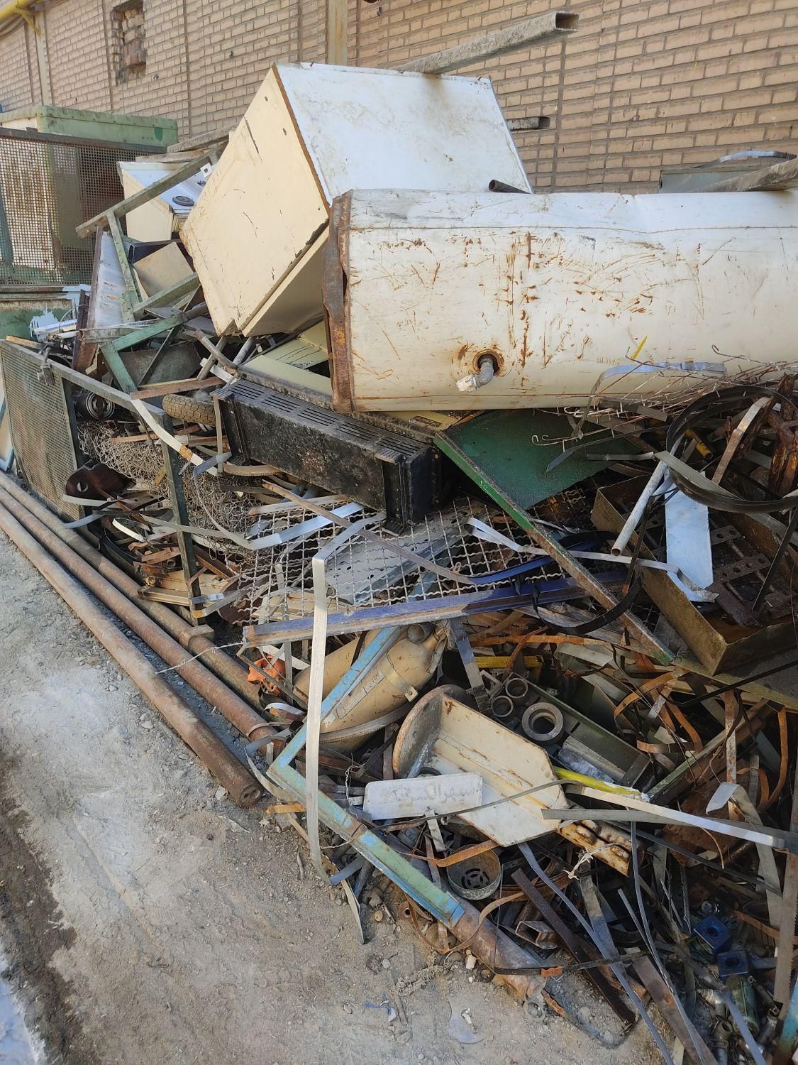 ضایعات با ترازوی دیجیتال در محل به قیمت روز|عمدهفروشی|ساوه, |دیوار