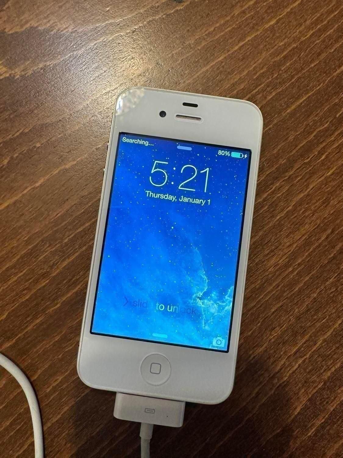 اپل iPhone 4 (قفل کریر سیم کارت نمی خواند)|موبایل|تهران, گیشا|دیوار