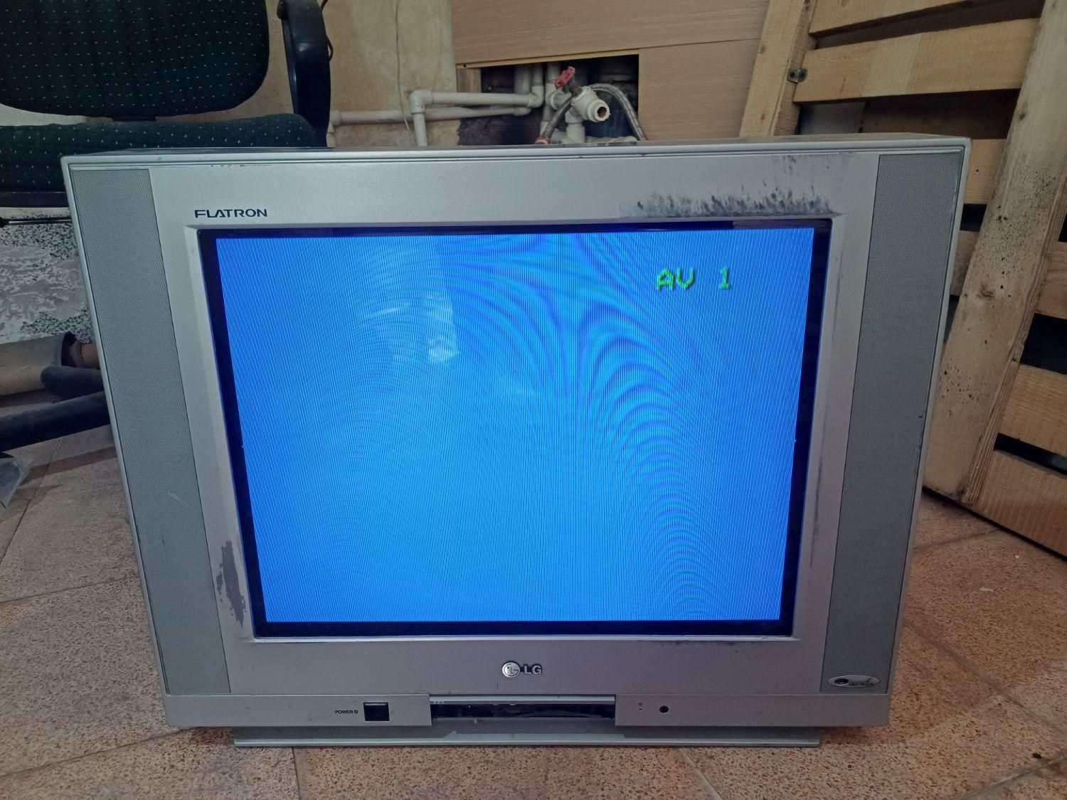 تلویزیون ۲۱ اینچ ال جی اصلی|تلویزیون و پروژکتور|اردبیل, |دیوار