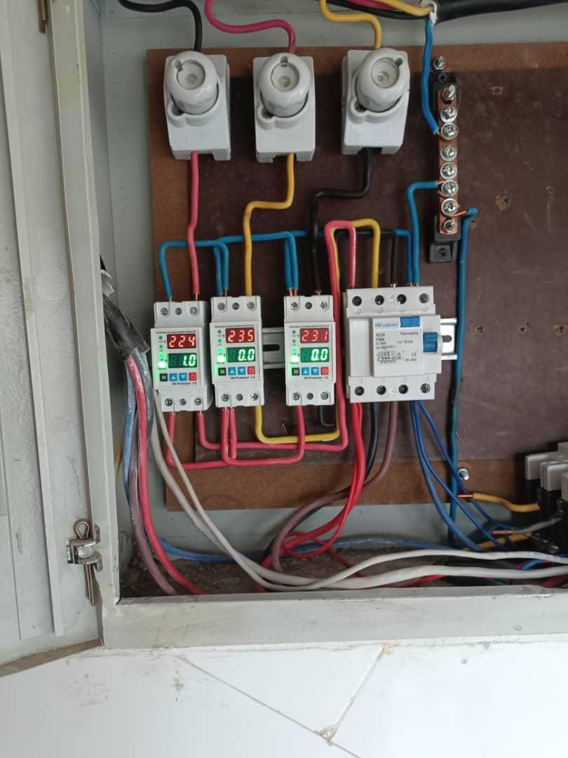 برقکاری ساختمان وتعویض تخته کنتور برق|خدمات پیشه و مهارت|شوشتر, |دیوار