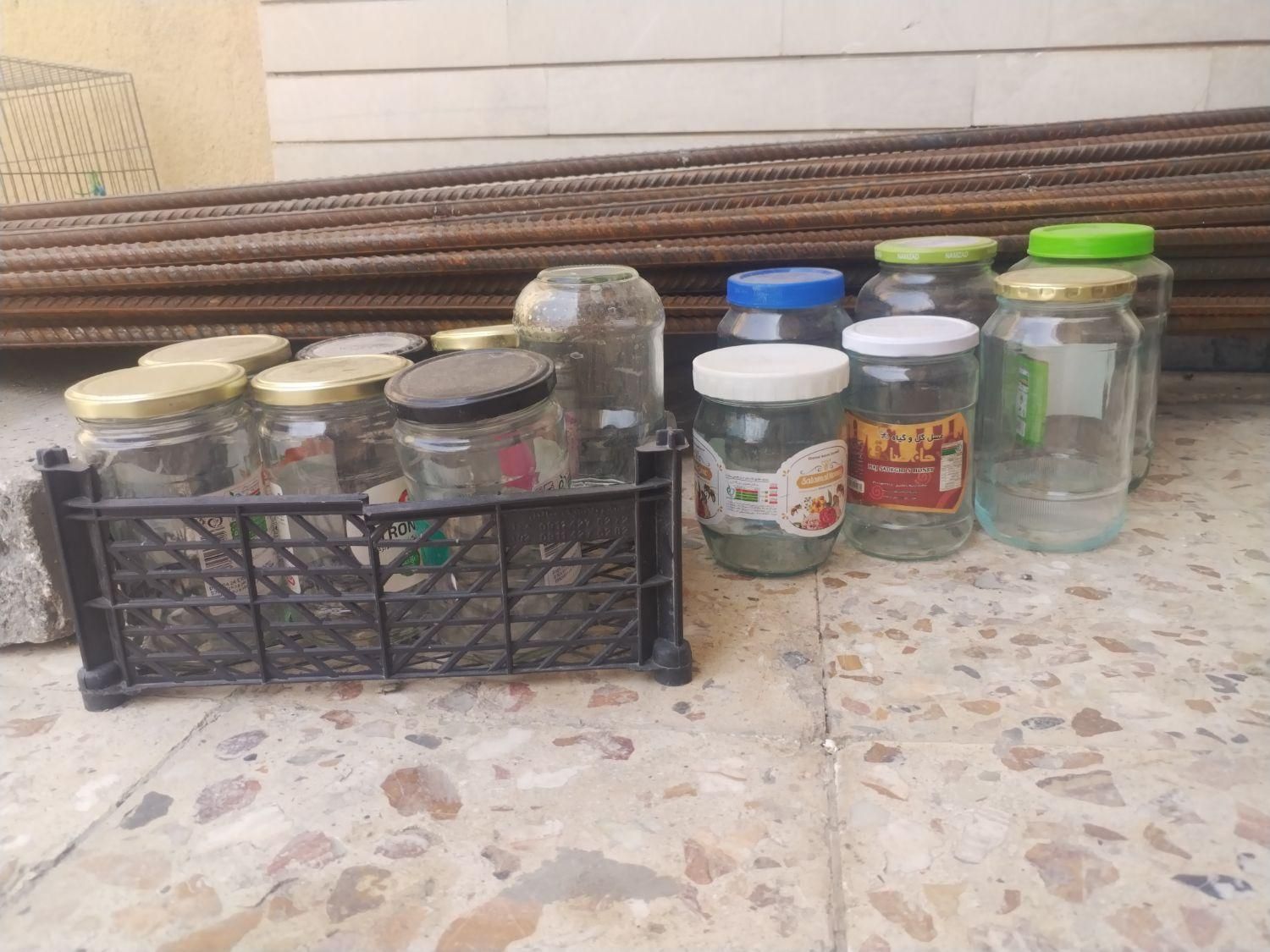 شیشه نگهدارنده ترشی و رب|ظروف نگهدارنده، پلاستیکی، یک‌بارمصرف|فولادشهر, A1|دیوار