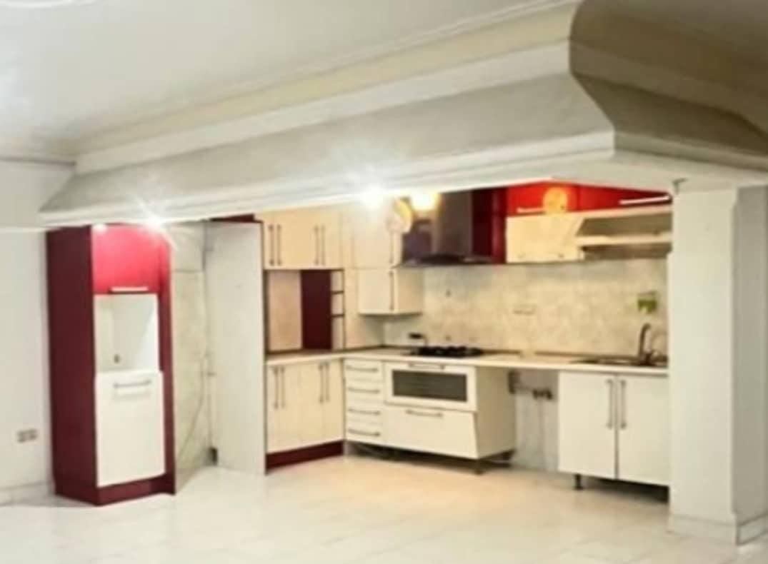 کابینت هایگلس براق و هود اخوان وسینگ براق و نو|آب‌چکان و نظم‌دهنده ظروف|رشت, دیلمان|دیوار