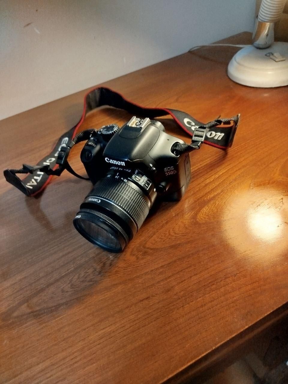 دوربین عکاسی Canon 550D|دوربین عکاسی و فیلم‌برداری|تهران, اکباتان|دیوار