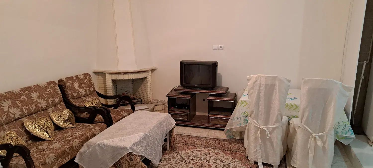 نزدیک مترو کمیل ساعتی تا 950|اجارهٔ کوتاه‌مدت آپارتمان و سوئیت|تهران, سلسبیل جنوبی|دیوار