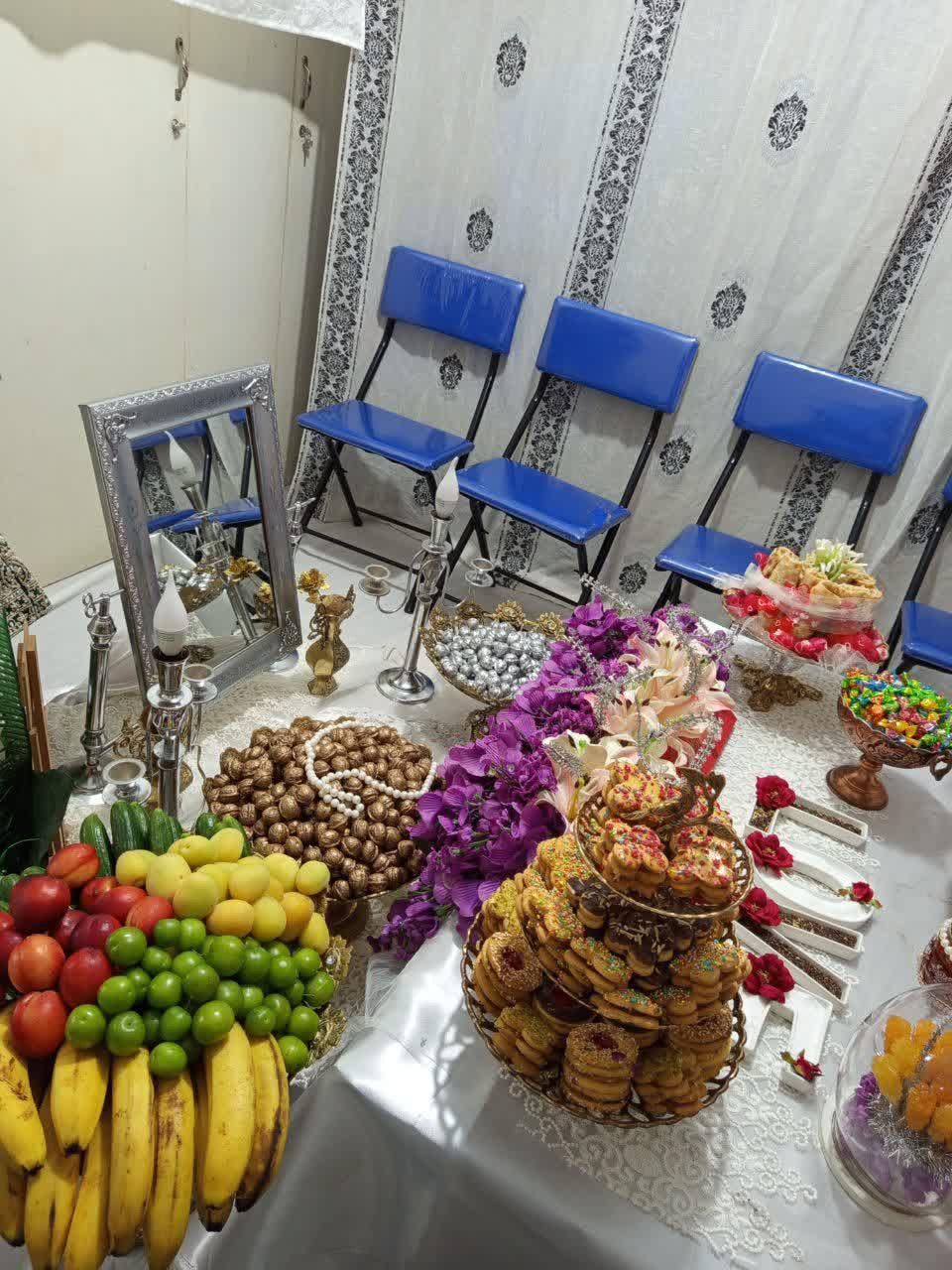 آینه و شمعدان با قیمت بسیار مناسب با طرح ان یکاد|آینه|تهران, کاروان|دیوار