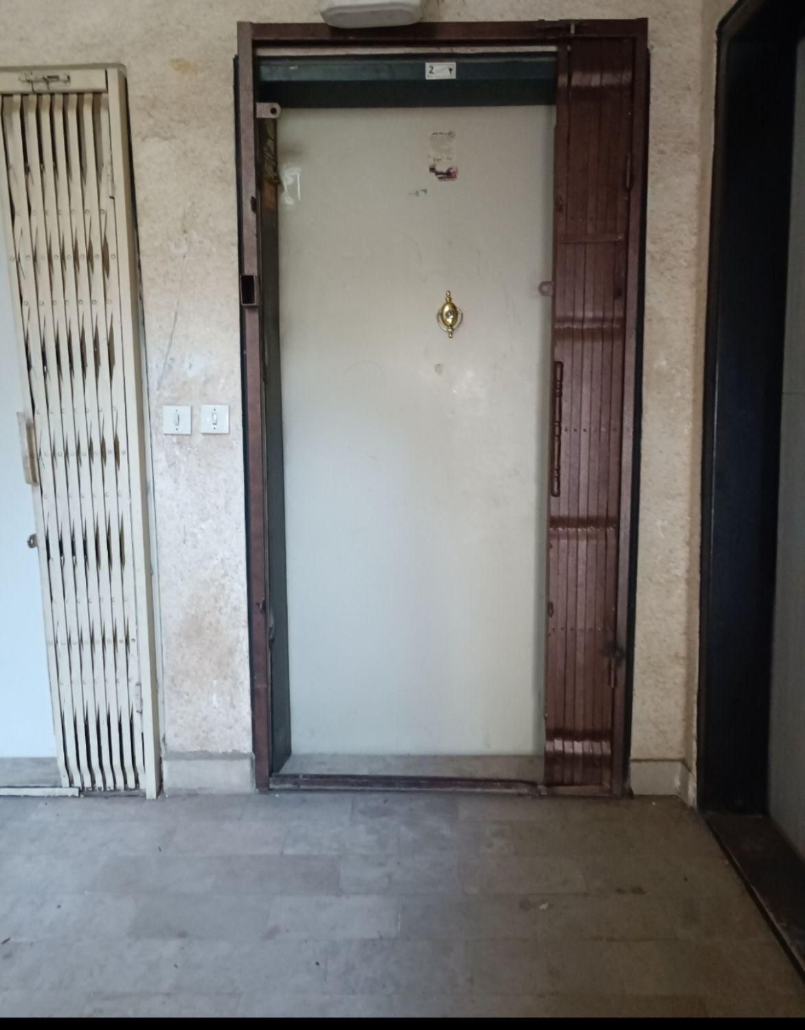 آپارتمان ۵۲ متری همکف با مستاجر|فروش آپارتمان|قرچک, مجتمع گلشهر|دیوار