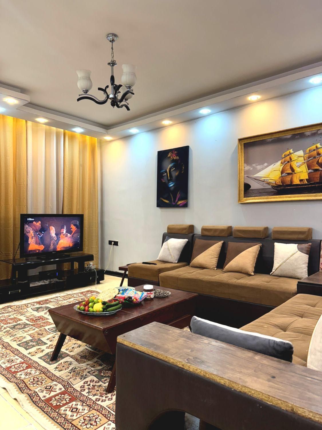 اجاره منزل مبله روزانه و ماهانه|اجارهٔ کوتاهمدت آپارتمان و سوئیت|شیراز, شهرک سراج|دیوار