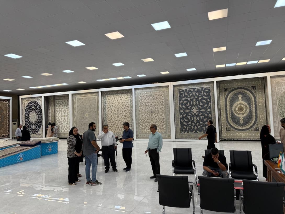 فرش هیرمان ۱۵۰۰شانه نخ عالی تراکم۴۵۰۰ نقد اقساط|فرش|شیراز, رکنآباد|دیوار