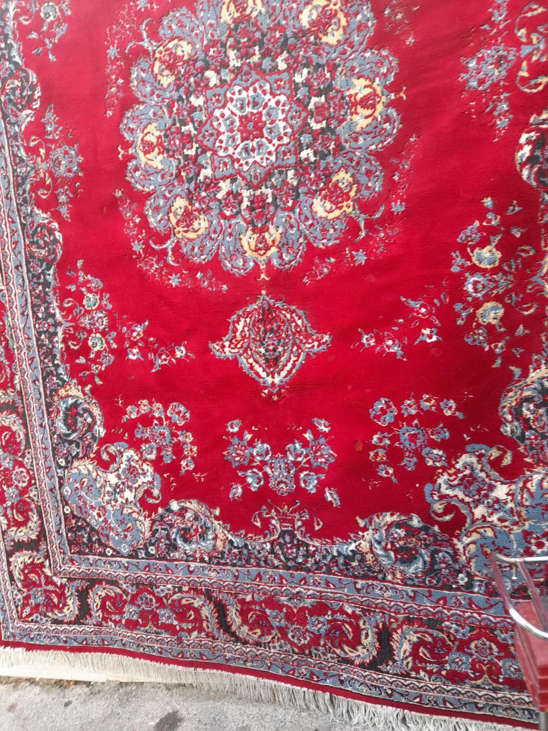 فرش ۱۲ متری بدون پارگی تمیزو سالم|فرش|شیراز, سعیدیه جنوبی|دیوار