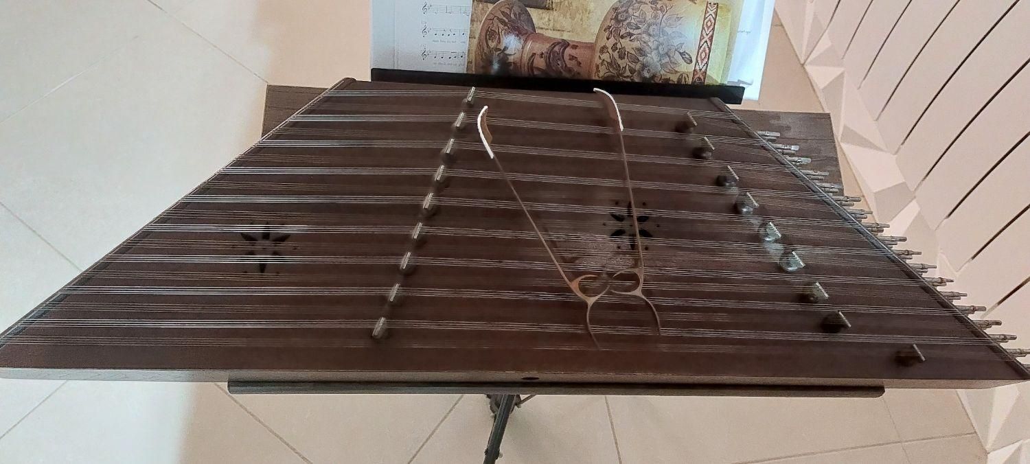 سنتور تک مهر صبا همراه با مضراب و میز|سازهای سنتی|شاهین‌شهر, فردوسی|دیوار