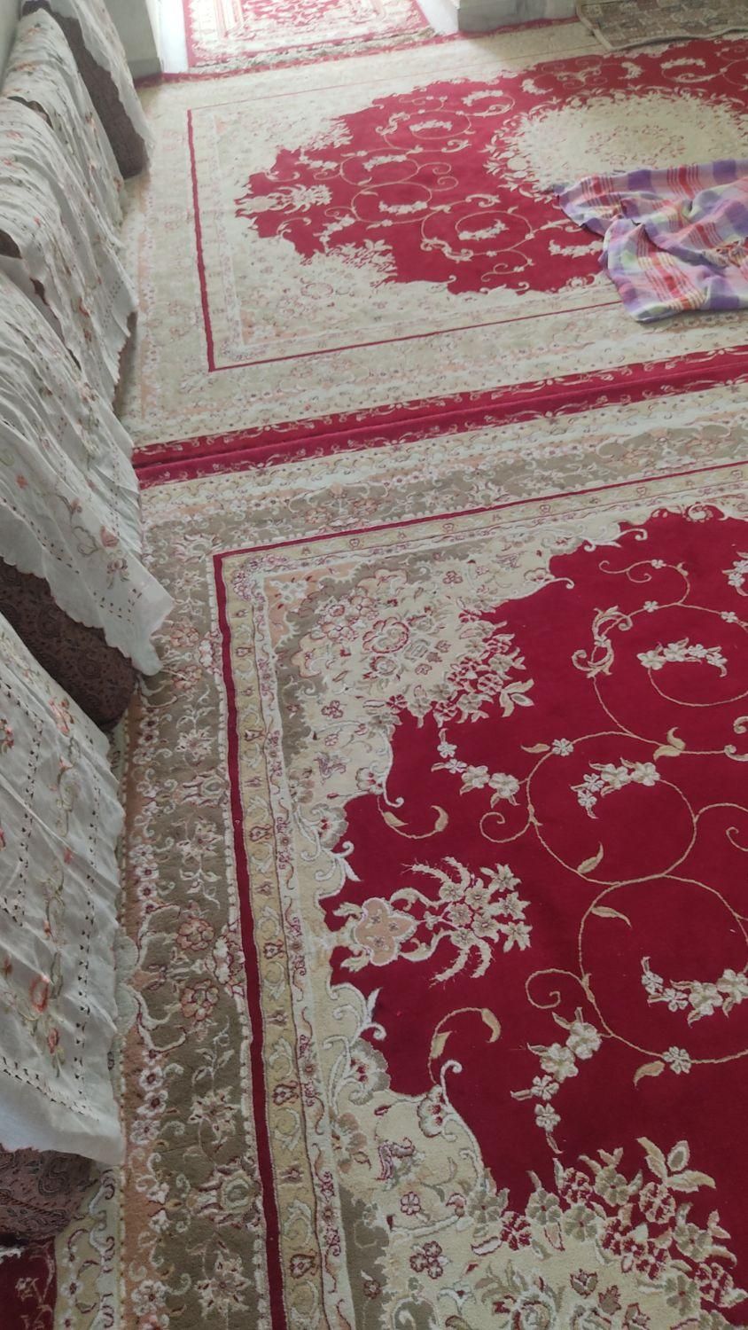 یک جفت فرش 9 متری ماشینی سالم و تمیز کبیر یزد|فرش|یزد, |دیوار