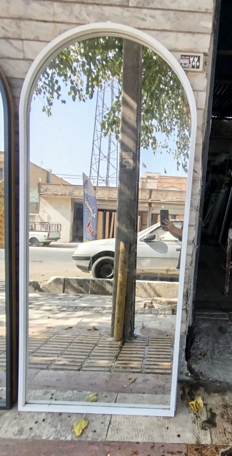 قاب آینه گنبدی چوبی فلزی پنجره ای ساده گرد|آینه|تهران, یافت‌آباد|دیوار