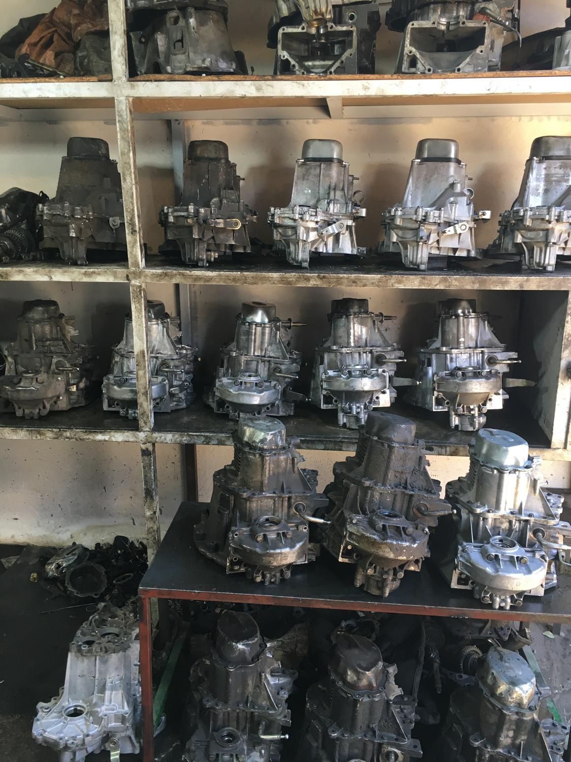 گیربکس پژو ۴۰۵ ۲۰۶ پارس وغیره|قطعات یدکی و لوازم جانبی|تهران, شهرک رضویه|دیوار