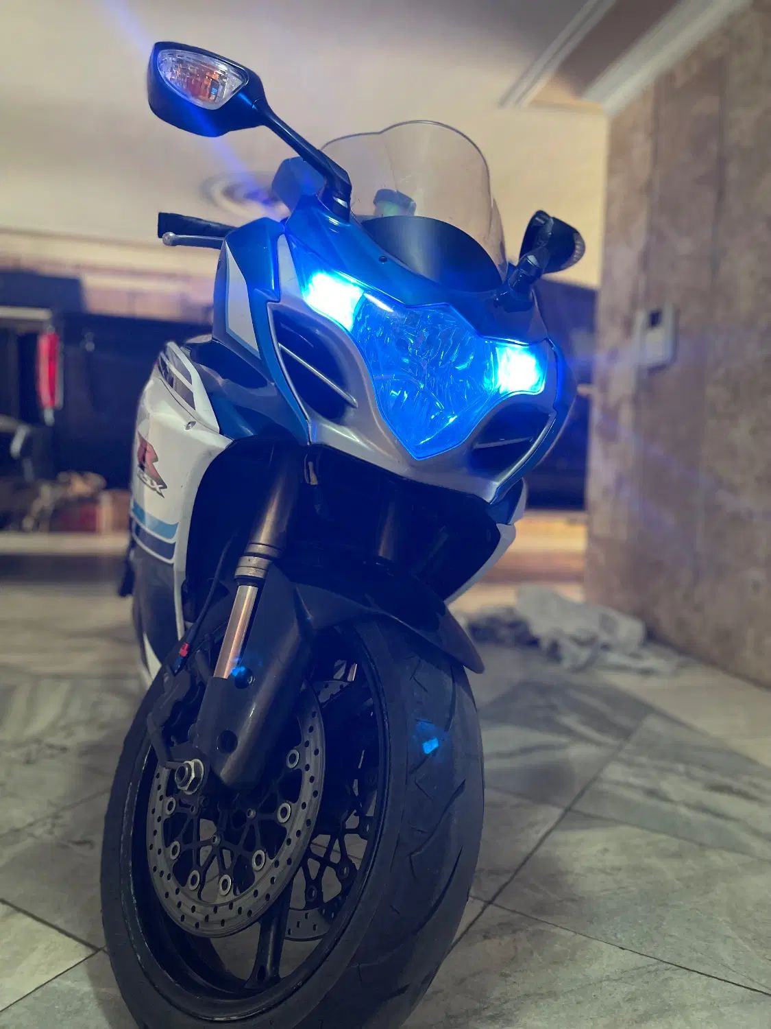 موتور سنگین سوزوکی gsx1000r مدل ۲۰۱۳|موتورسیکلت|تهران, آبشار|دیوار