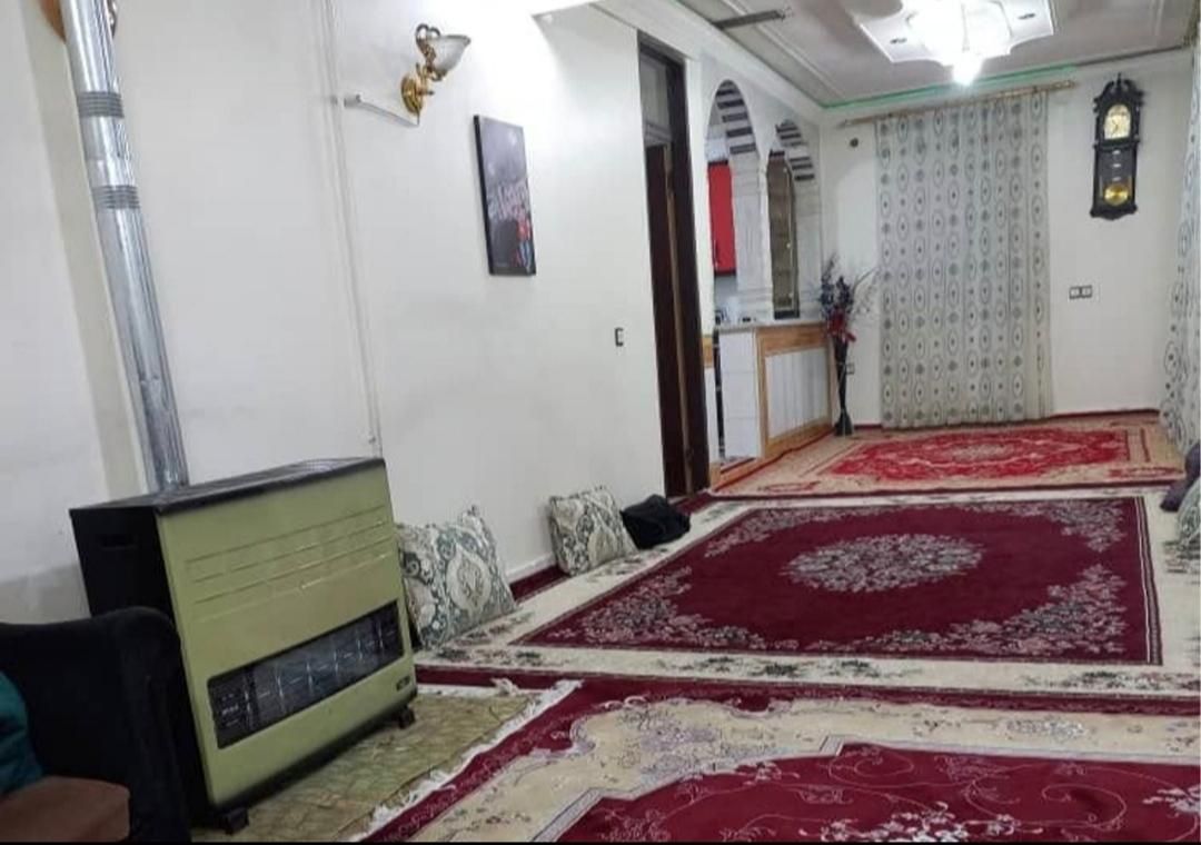 خانه مسافر با مجوز میراث فرهنگی صنایع دستی|اجارهٔ کوتاه‌مدت ویلا و باغ|دورود, |دیوار