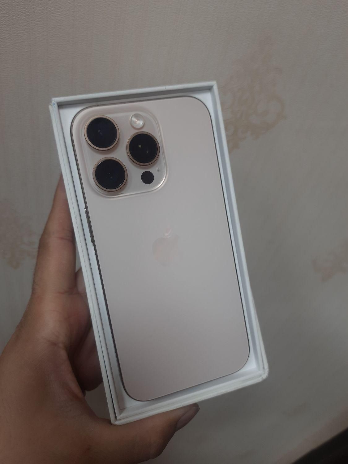 اپل iPhone 16 Pro با حافظهٔ ۱۲۸ گیگابایت|موبایل|یزد, |دیوار