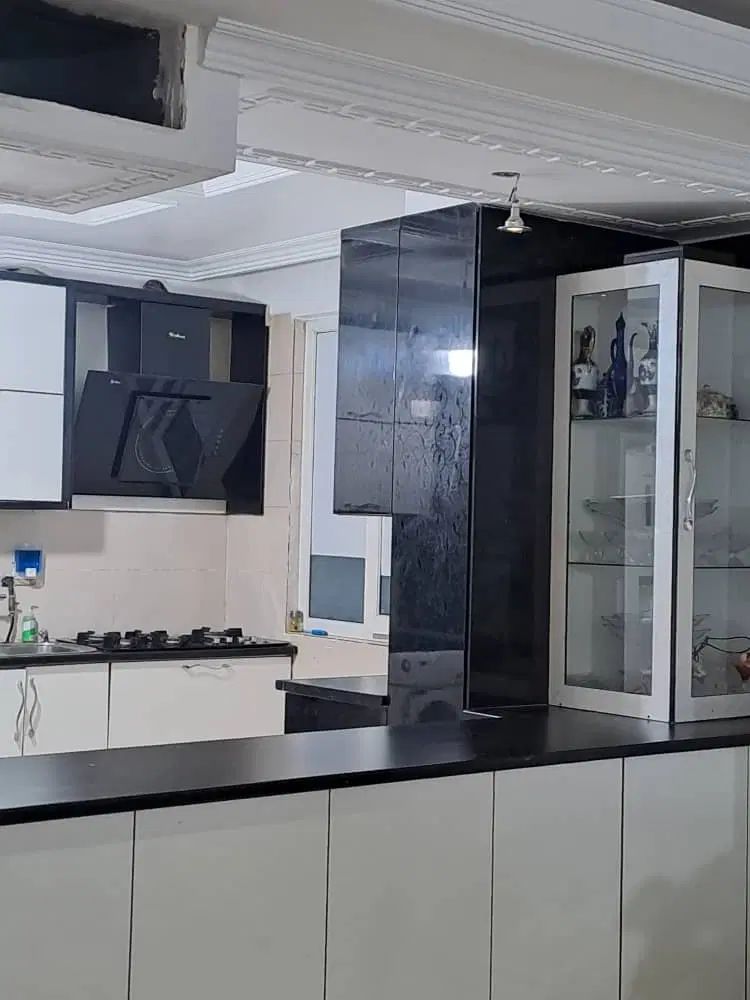 کابینت های گلس همراه با گاز شیشه ای و عود|آب‌چکان و نظم‌دهنده ظروف|تهران, یاخجی آباد|دیوار