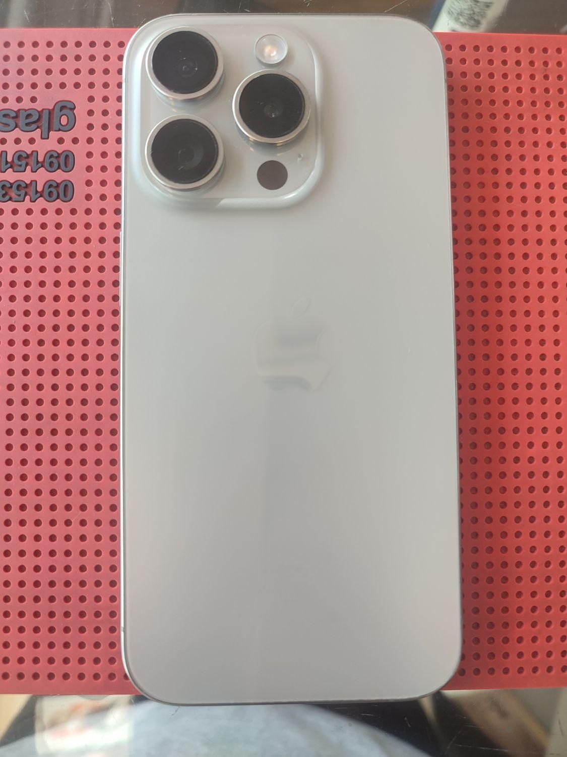 اپل iPhone 15 Pro با حافظهٔ ۲۵۶ گیگابایت|موبایل|مشهد, احمدآباد|دیوار